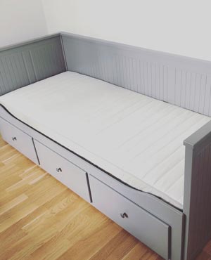 Sängyn kasaus Jelpperi